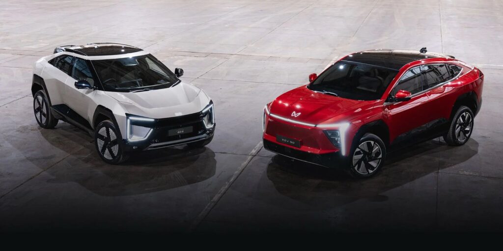 Mahindra's Electric Vehicles Set Records with Bookings