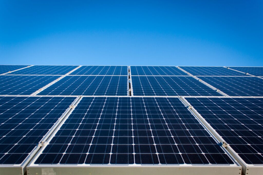India's solar power soared, fueling renewable energy growth in February 2025.