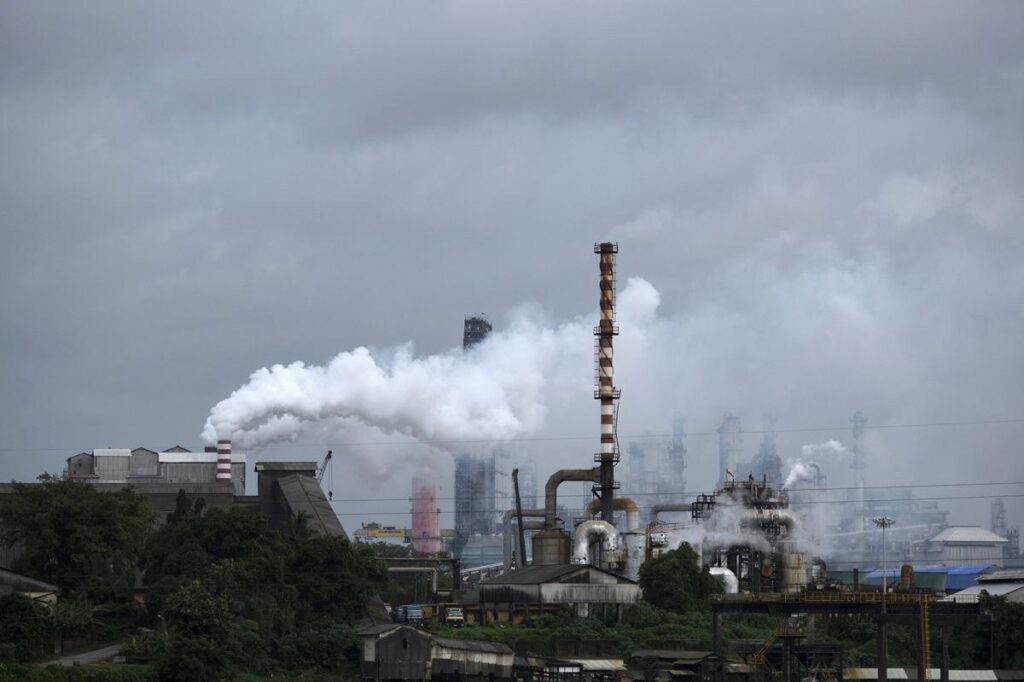 Switch to EVs in 44 Indian Cities Could Cut 61 Million Tonnes of CO2 by 2035: TERI Study